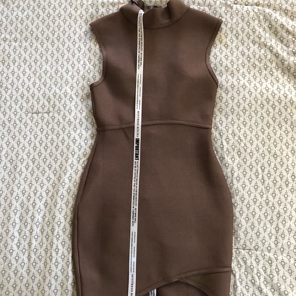 Mistress Rocks Bodycon Dress - Picture 4 of 6